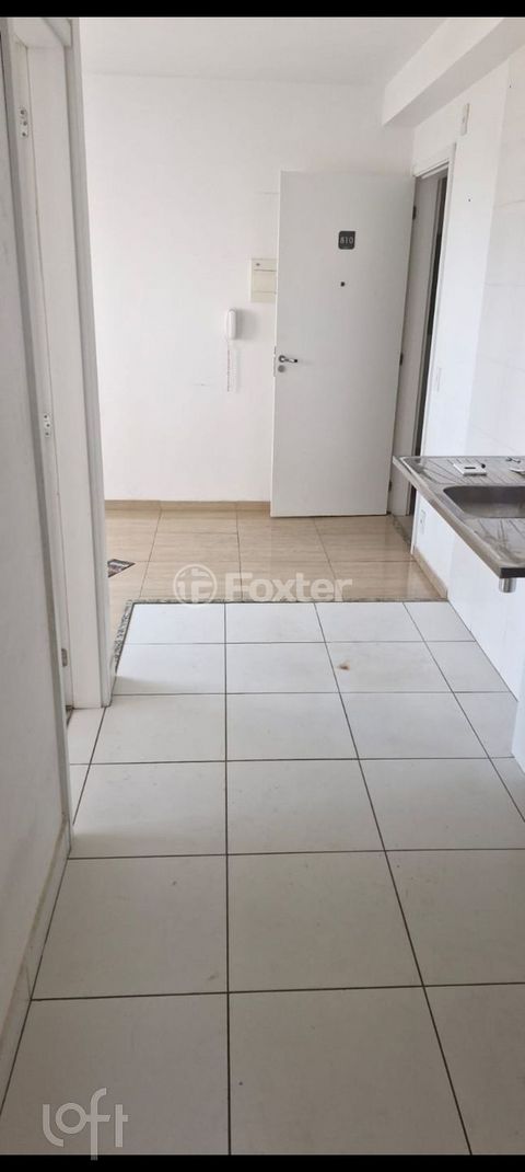 Image 1 - 930735