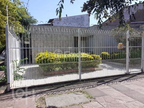 Image 3 - 930737
