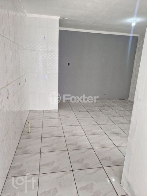 Image 8 - 930742