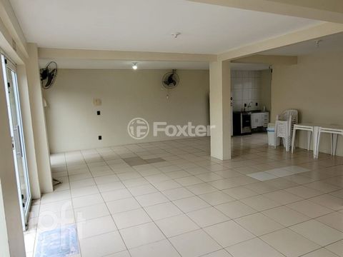 Image 11 - 930742