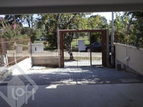 Image 4 - 930745