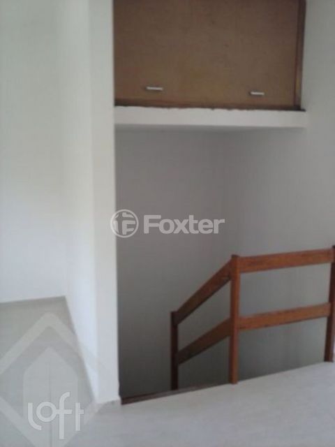 Image 11 - 930745