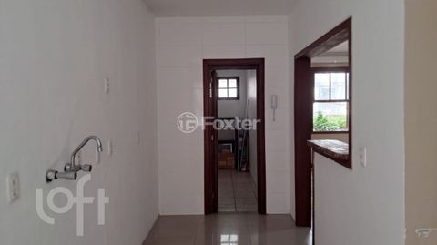 Image 4 - 930762