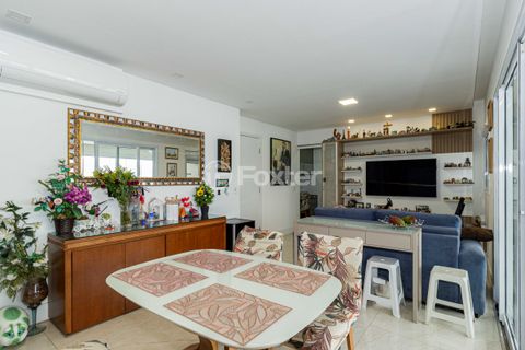 Image 7 - 930763