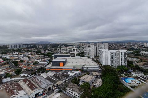 Image 6 - 930763