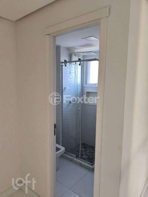 Image 8 - 930764