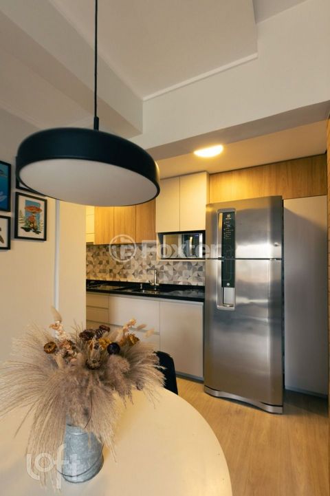 Image 8 - 930766