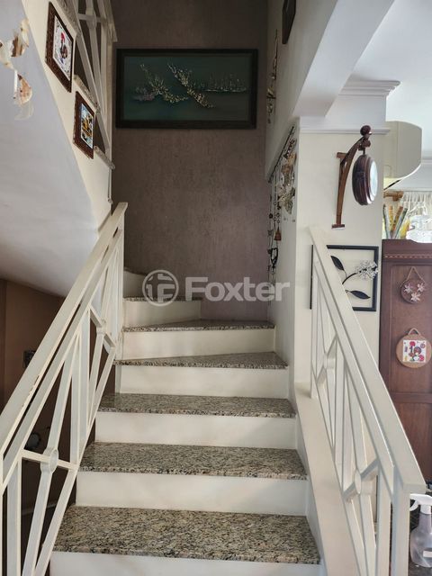 Image 5 - 930781