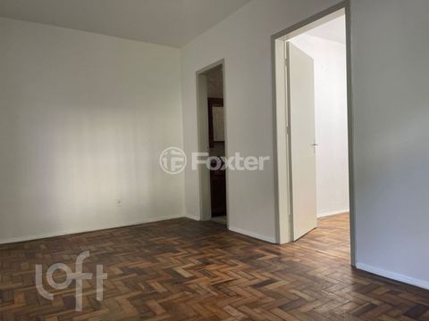 Image 3 - 930784