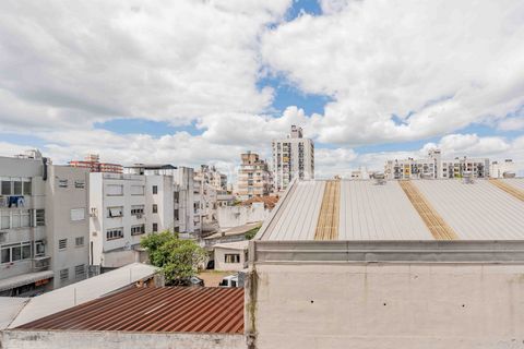 Image 16 - 930817