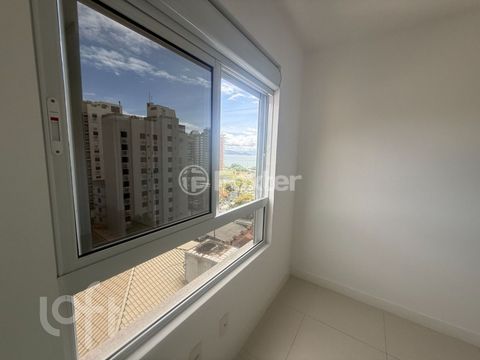 Image 8 - 930818