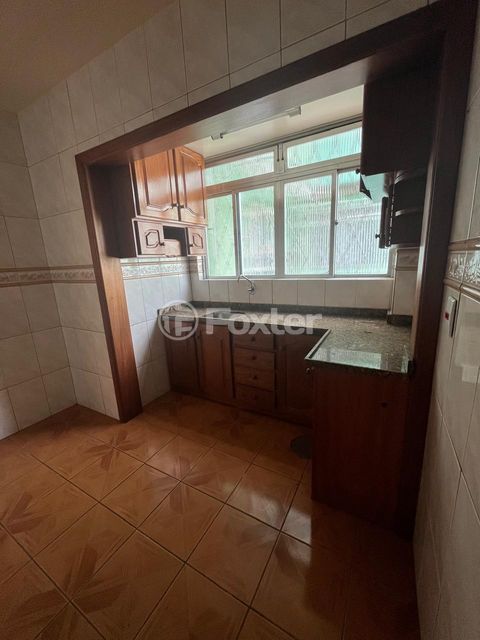 Image 7 - 930830