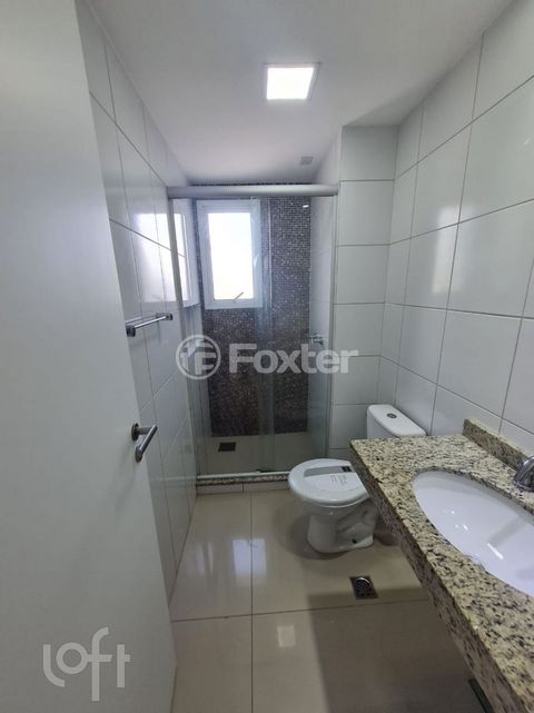 Image 8 - 930845