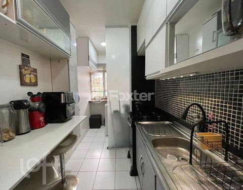 Image 6 - 930898