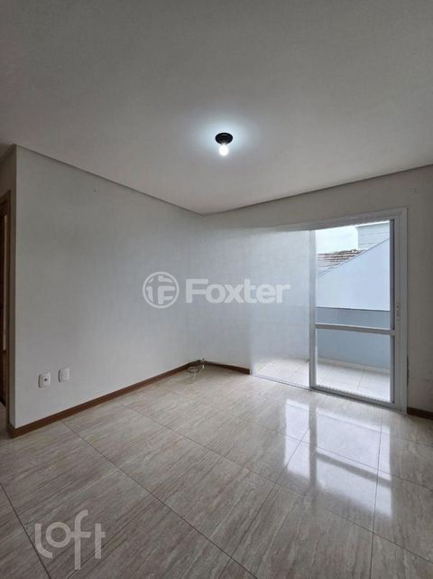 Image 8 - 930943