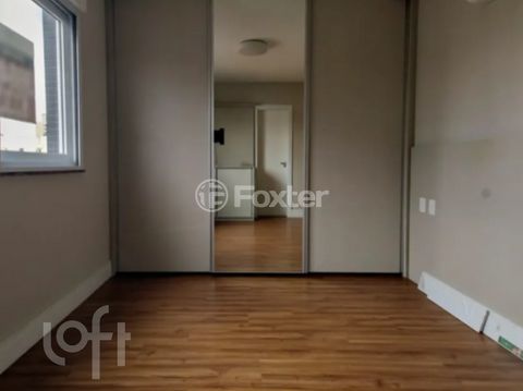 Image 3 - 930951