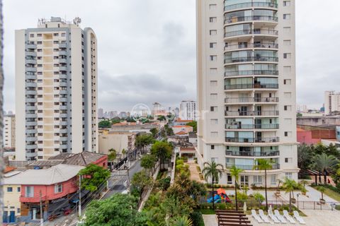 Image 9 - 931017