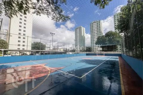 Image 9 - 931077