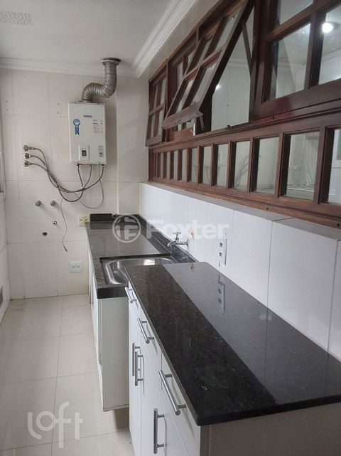 Image 7 - 931092