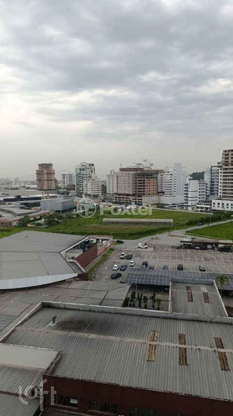 Image 3 - 931173