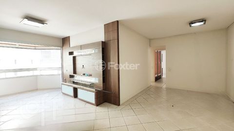 Image 8 - 931350