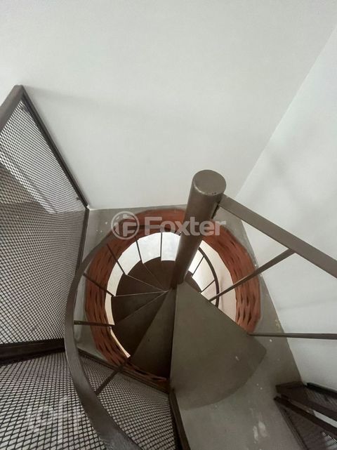 Image 7 - 931364