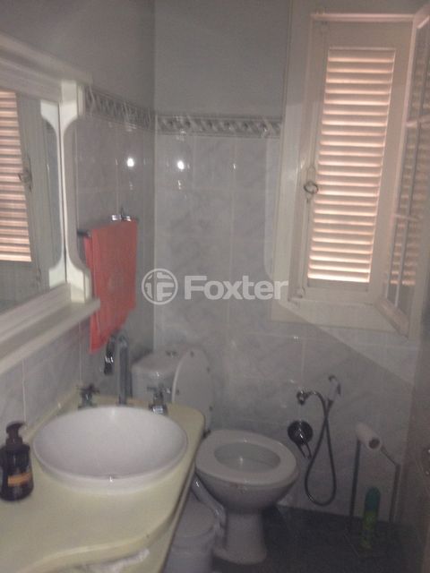 Image 3 - 931429