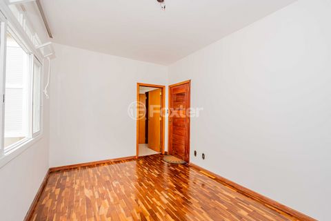 Image 3 - 931478