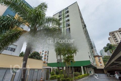 Image 4 - 931491