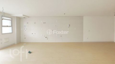 Image 3 - 931564