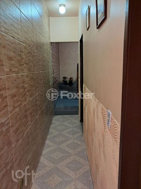 Image 4 - 931575