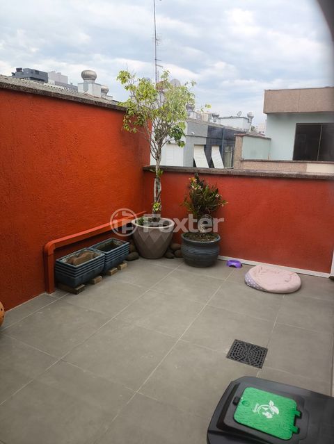 Image 8 - 931579