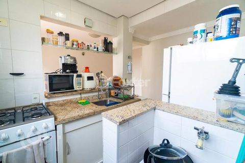 Image 3 - 931584