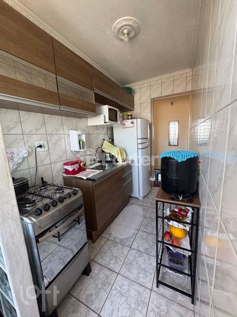Image 3 - 931591