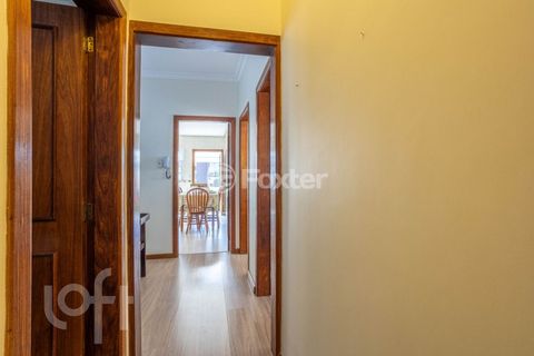 Image 8 - 931612