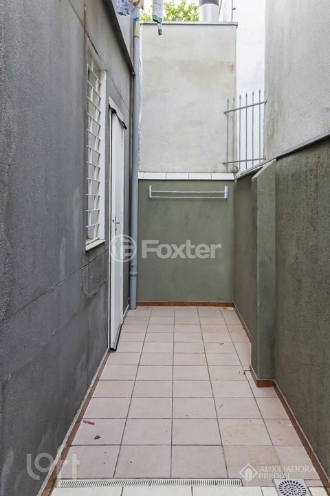 Image 7 - 931614