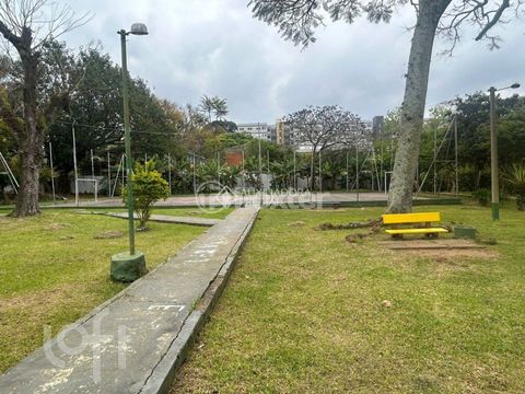 Image 19 - 931617