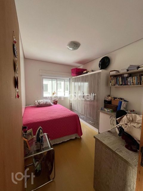 Image 6 - 931630