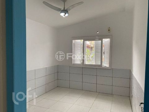 Image 1 - 931659