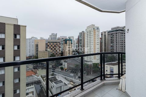 Image 3 - 931661