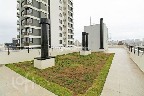 Image 4 - 931665