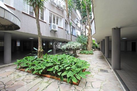 Image 13 - 931670