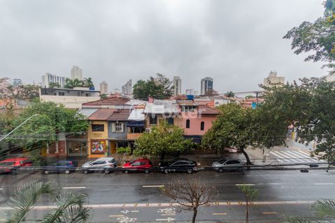 Image 4 - 931680