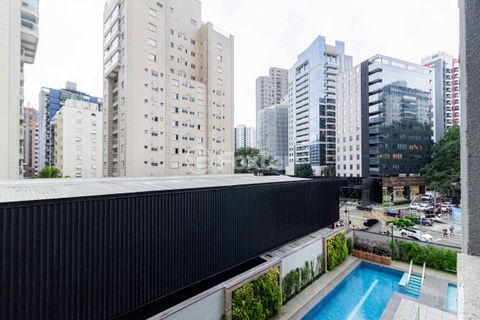 Image 17 - 931703