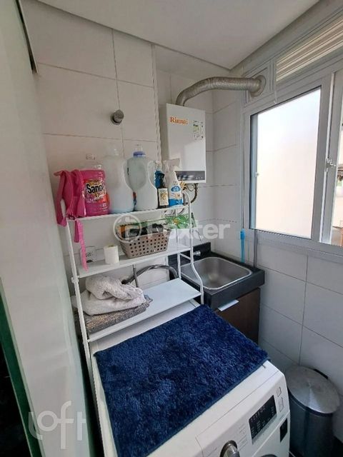 Image 3 - 931762