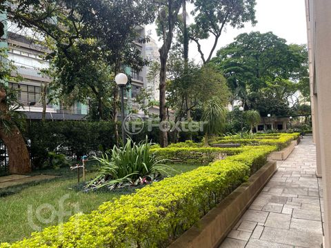 Image 16 - 931768