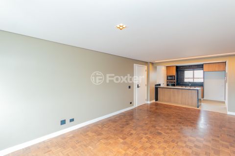 Image 3 - 931791