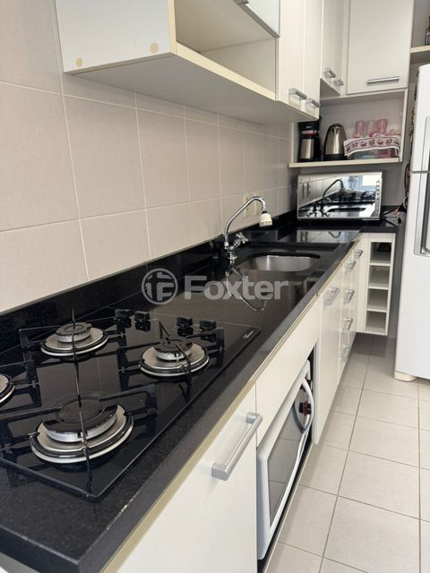 Image 8 - 931827
