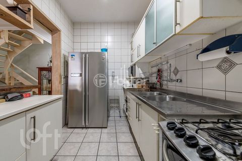Image 4 - 931839