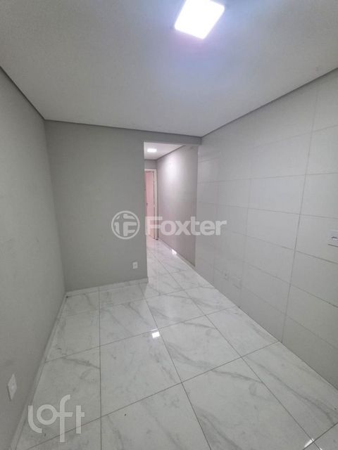 Image 7 - 931850